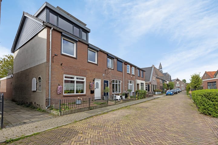 Oosterstraat 18 in Bunschoten-Spakenburg Foto