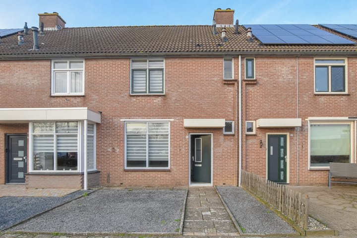 Photo of property Oosterstraat 62, Axel