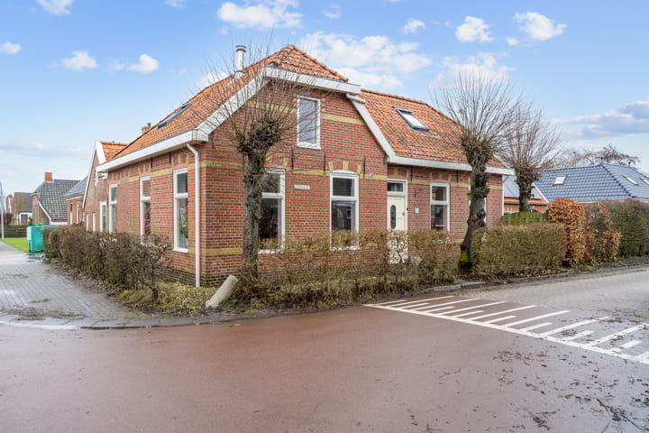 Oosterweg 1 in Den Andel