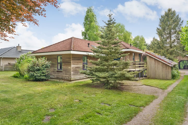 Oosterwijk WZ 38 en Nieuw-Dordrecht foto