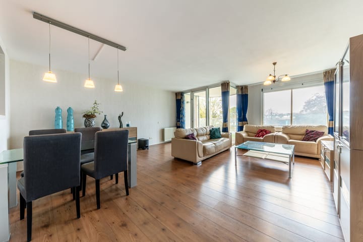 Oostmaaslaan 518 in Rotterdam foto