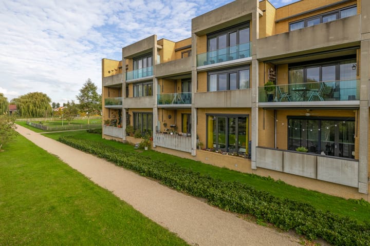 Oostmeerlaan 40 in Berkel en Rodenrijs Foto