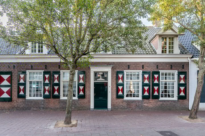 Ooststraat 14 en Domburg foto