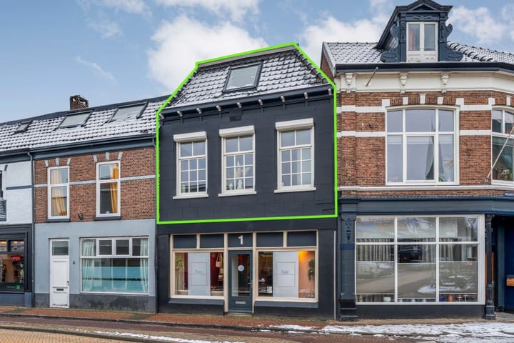 Ootmarsumsestraat 1 in Almelo Foto