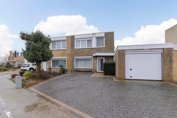 Photo of property Op de Bannet 49, Maastricht