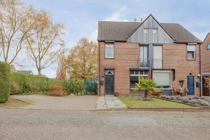 Op de Kamp 45 en Broekhuizenvorst foto