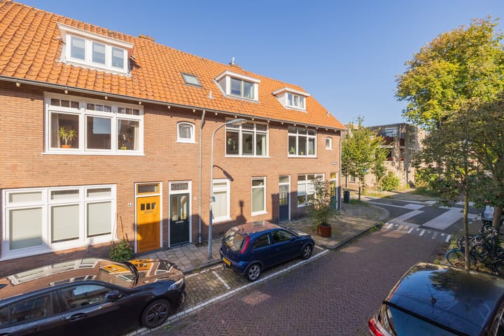 Oranjeboomstraat 42 en Haarlem foto