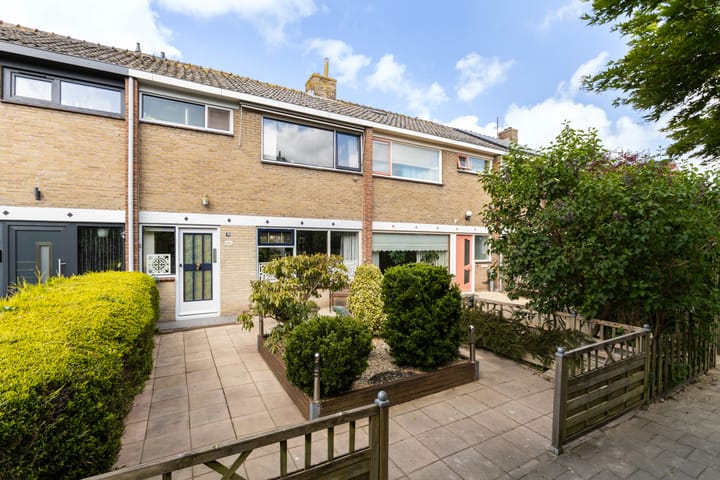 Oranjelaan 11 in Nieuwkoop Foto