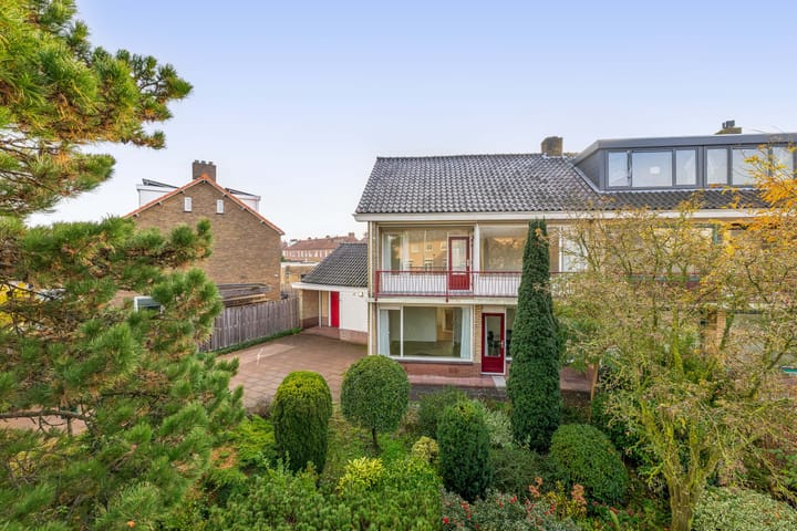 Oranjelaan 81 en Lisse foto