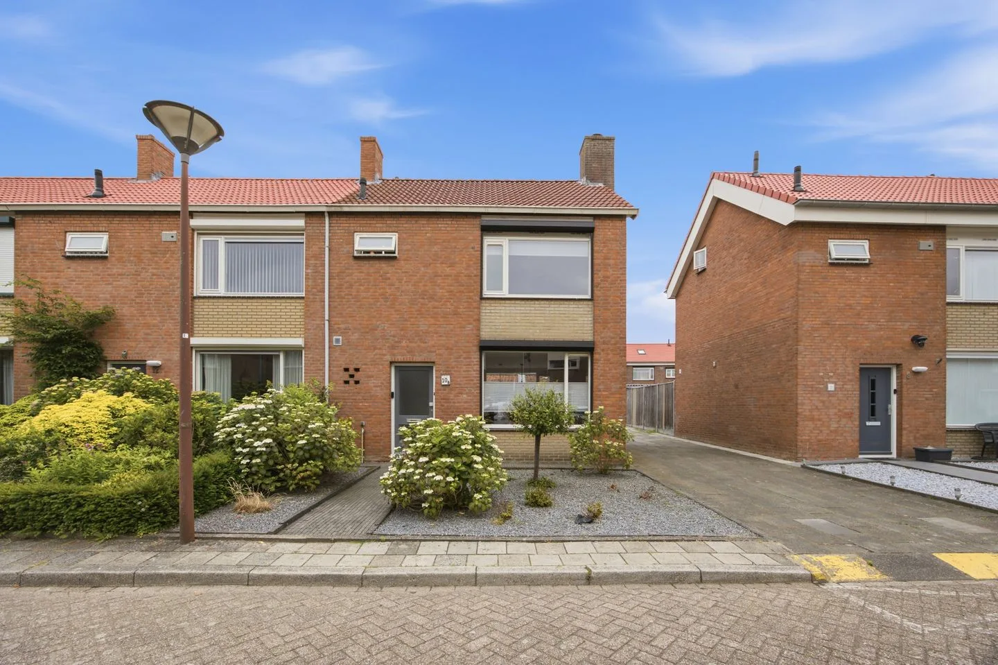 Oranjestraat 10 in Bosschenhoofd