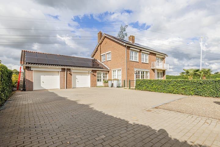 Oud-Cromstrijensedijk OZ 44a in Klaaswaal Foto