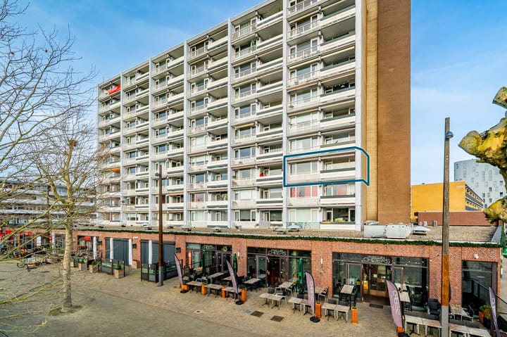 Photo of property Ouddiemerlaan 95, Diemen