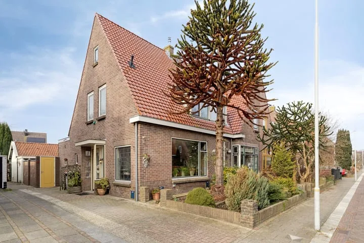 Oude Haarlemmerweg 33 in Castricum