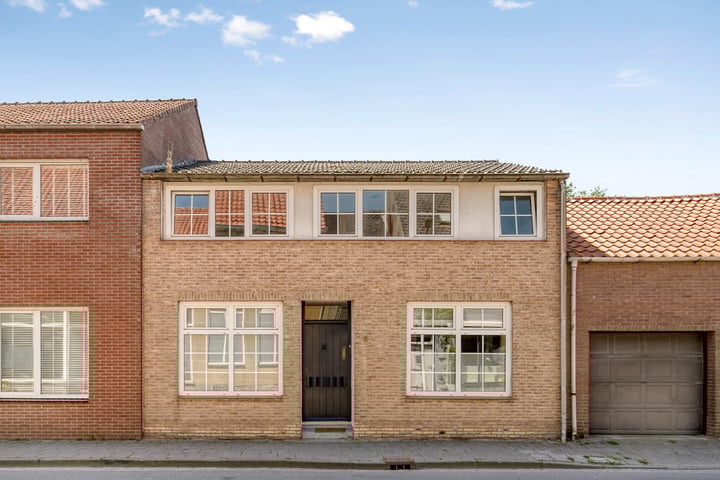 Oude Kerkstraat 8 in Aardenburg photo