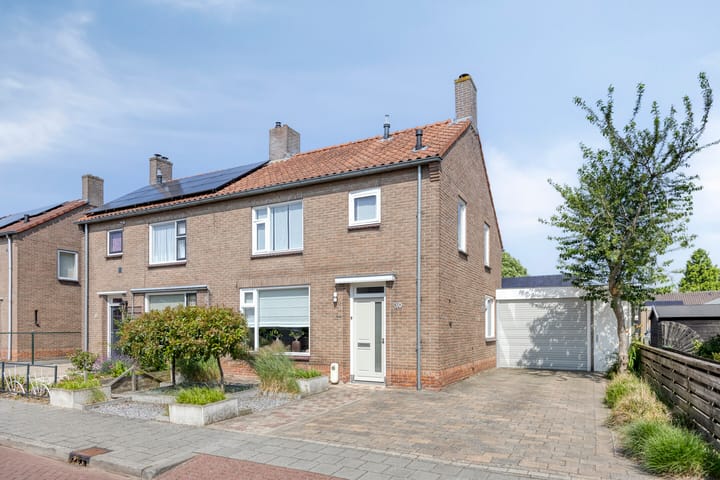 Oude Kruisstraat 30 in Rossum foto