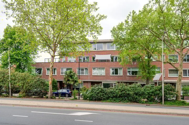 Oude Tiendweg 87 in Krimpen aan den IJssel photo