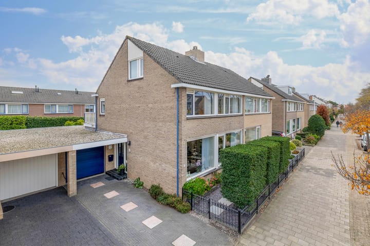 Oudelandstraat 66 en 's-Gravenzande foto