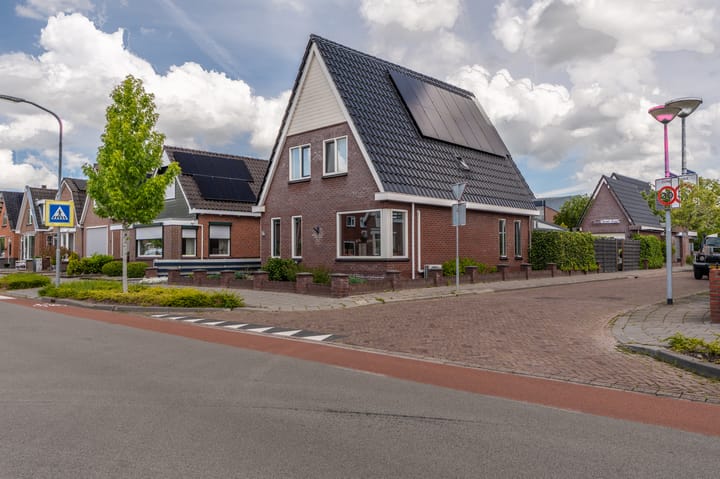 Oudewerfslaan 91 in Winschoten photo