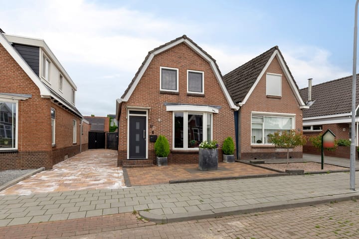 Photo of property Oudewerfslaan 97, Winschoten