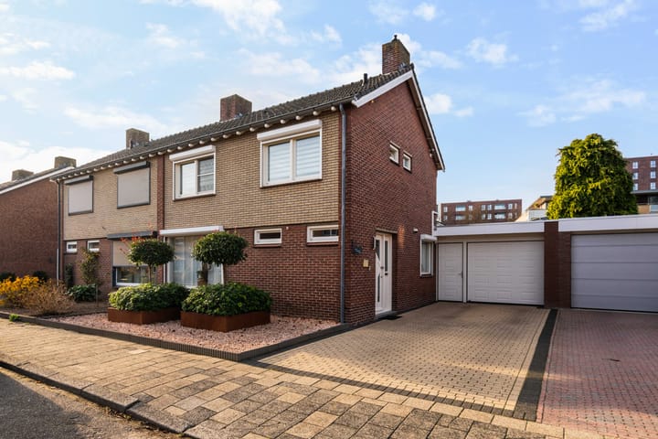 Overkwartierstraat 7 in Weert photo