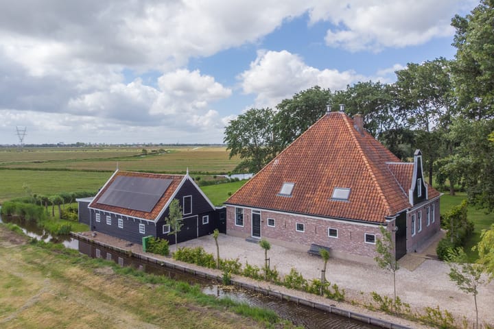 Photo of property Overleek 26, Monnickendam