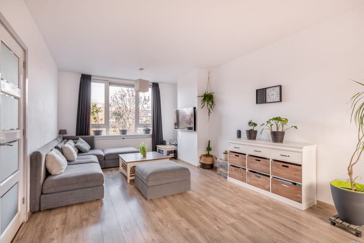 Overschiesestraat 48A en Schiedam foto