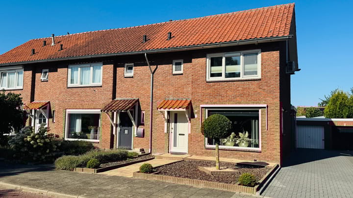 P.J. Geldermanstraat 82 in Oldenzaal photo