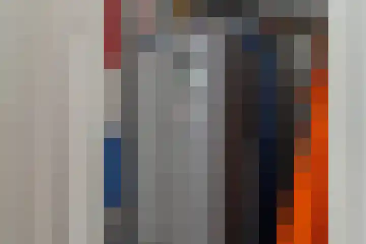 Paardebloem 12 Dongen thumbnail 12