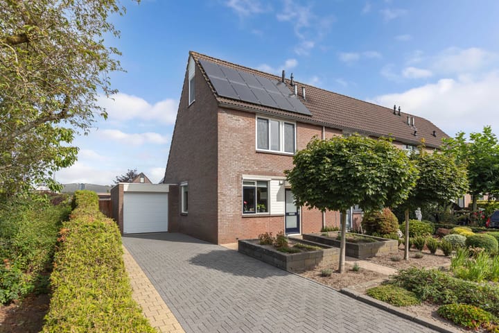 Paasweide 32 in Steenwijk Foto