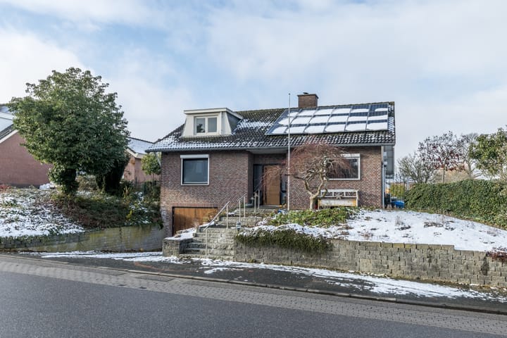 Panoramaweg 2A en Puth foto