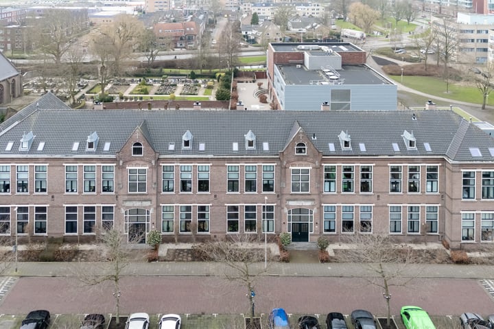 Paradijslaan 9E en Alphen aan den Rijn foto