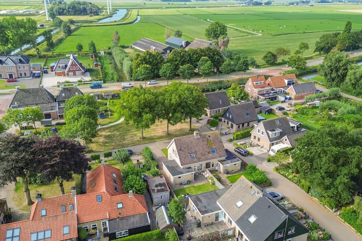 Paradyske 7 in Herbaijum Foto