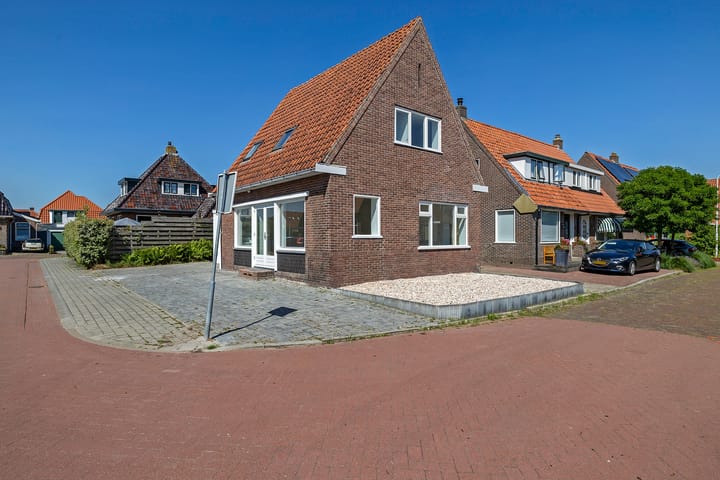 Photo of property Parallelstraat 1, Grou