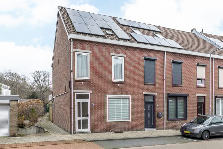 Parallelstraat 24 en Amstenrade foto