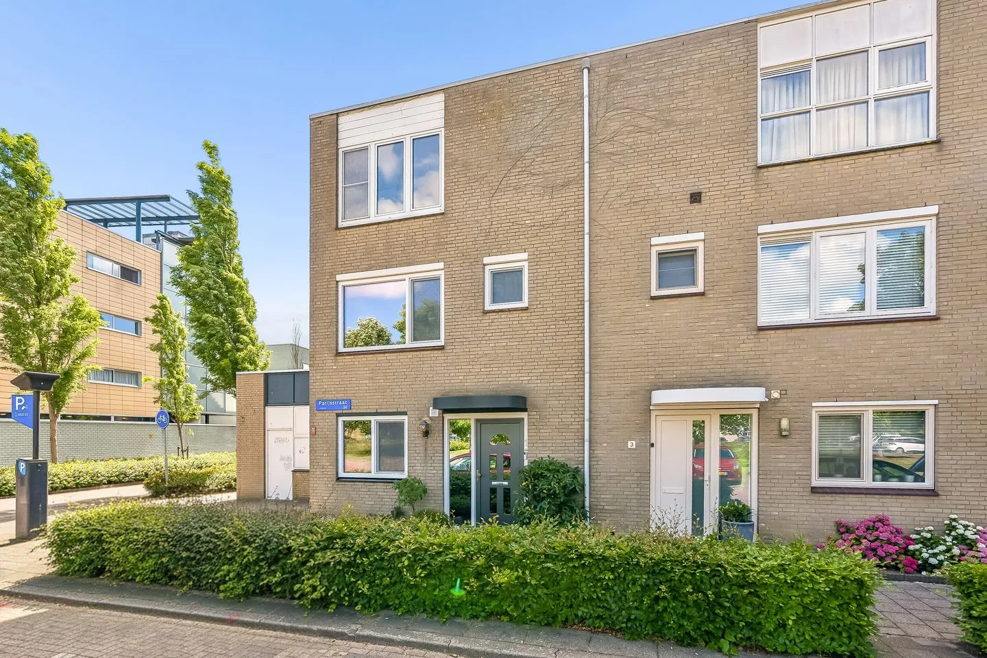 Parijsstraat 1 in Almere