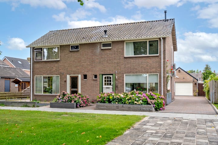 Parklaan 49 in Nieuw-Buinen photo