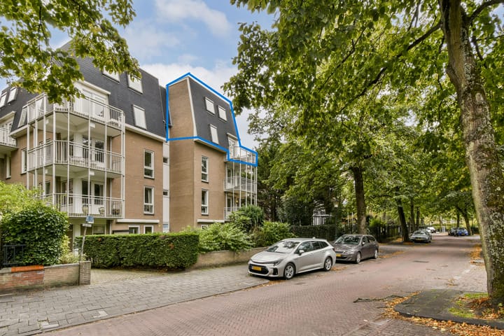 Parkweg 17W in 's-Gravenhage