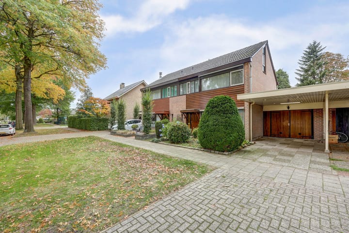 Pasteurstraat 27 in Hengelo photo