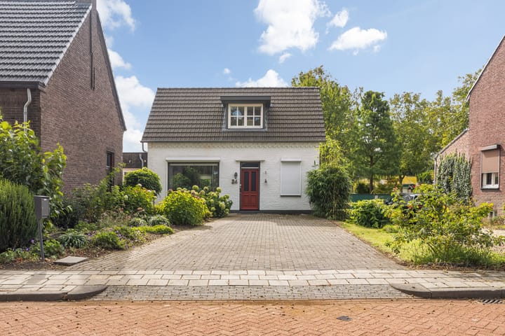 Pastoor Knippenberghstraat 24 dans Helden photo