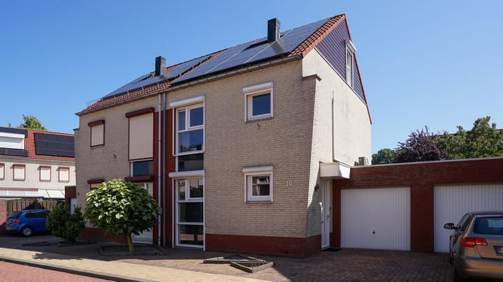 Pastoor Mainsstraat 10 in Kerkrade Foto