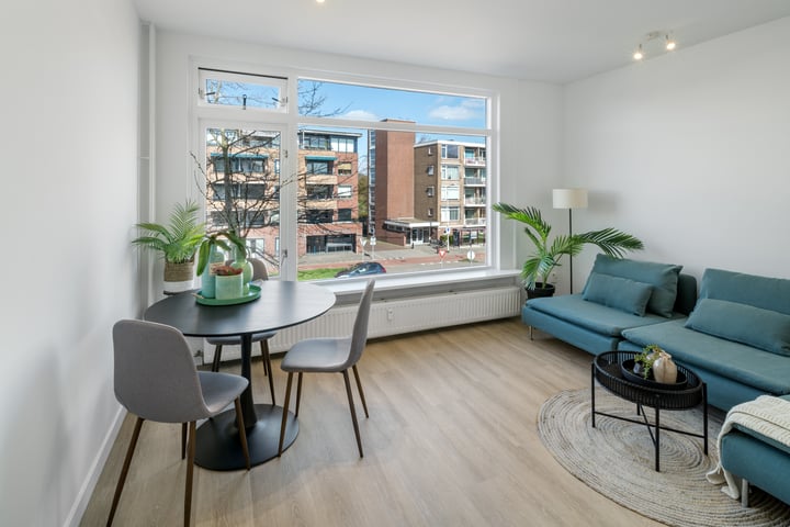 Pastoor van Akenstraat 22 in Roosendaal photo