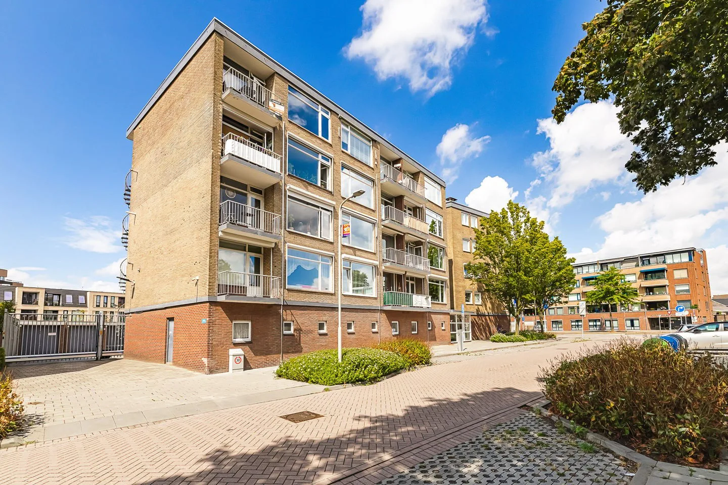 Pastoor van Akenstraat 82 in Roosendaal