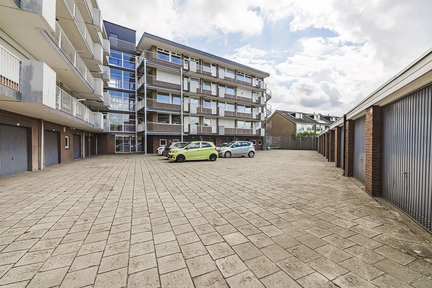 Pastoor van Akenstraat 82 Roosendaal thumbnail 33