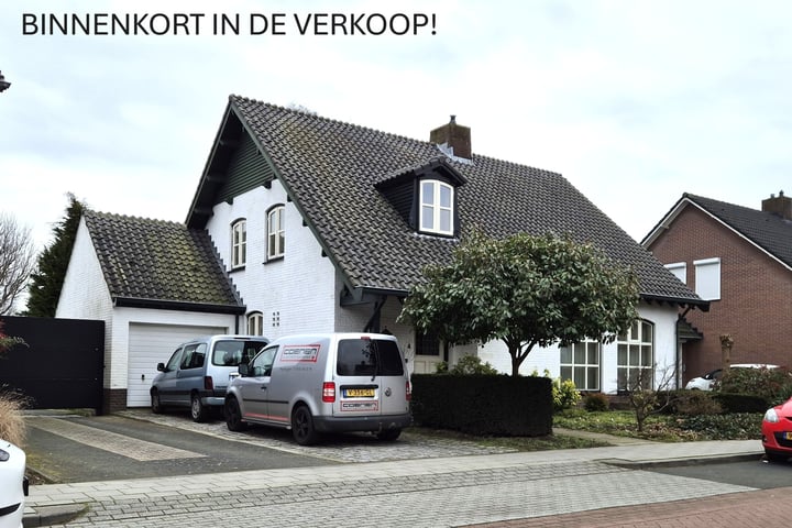 Pastoor van Crugtenlaan 4 in Heythuysen photo