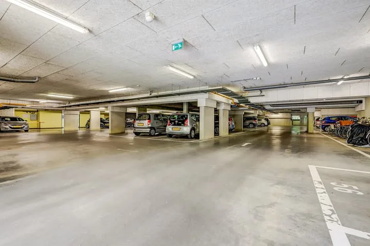 Pastoor Van den Hurkplein 10 Grave thumbnail 31