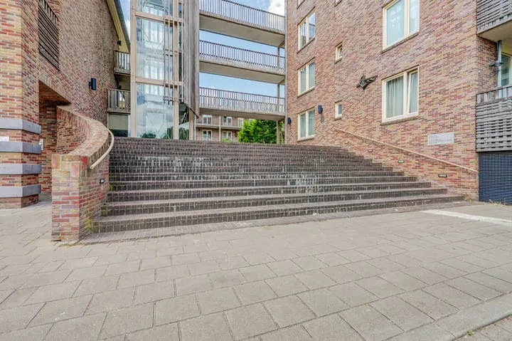 Pastoor Van den Hurkplein 10 Grave thumbnail 36