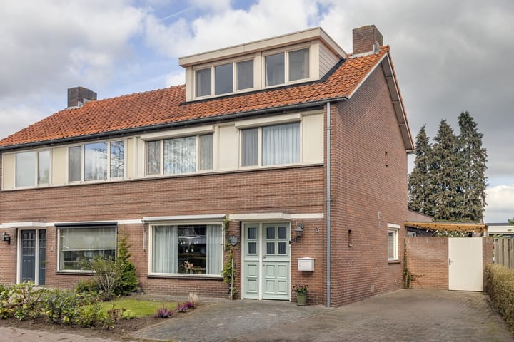 Pastoor van Doorenstraat 5 dans Moergestel photo