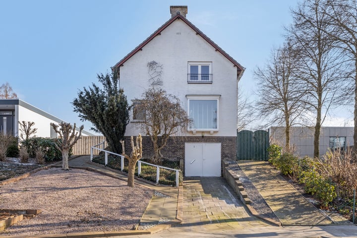 Photo of property Pastoor van Eijsstraat 2, Ulestraten