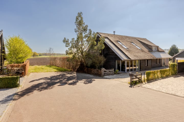 Pastoor van Gestelstraat 8 in Oirschot photo