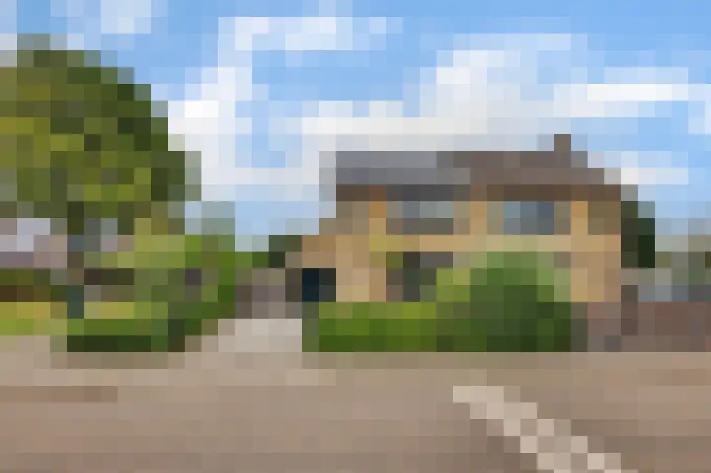 Pastoor van Hooijdonklaan 12 in Lage Zwaluwe